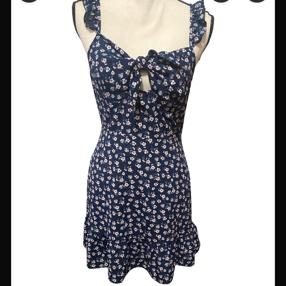 Blu Pepper size s navy blue floral dress